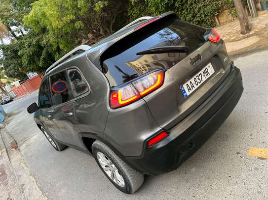 Jeep cherokee 2019 image 7