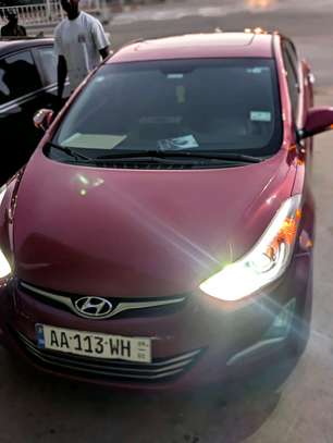 Hyundai elantra 2016 full options image 9