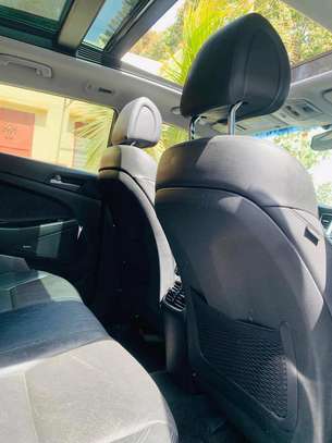 Hyundai tucson 2017 image 4