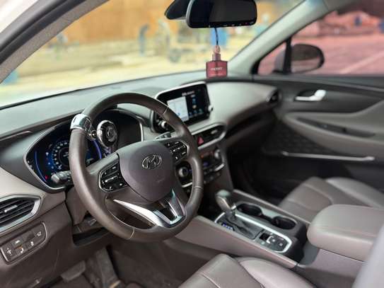 Hyundai Santafe 2019 limited image 8