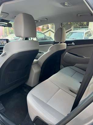 À vendre Hyundai Tucson 2019 image 9