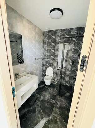 Appartement F5 avec piscine à Ngor Almadies image 10