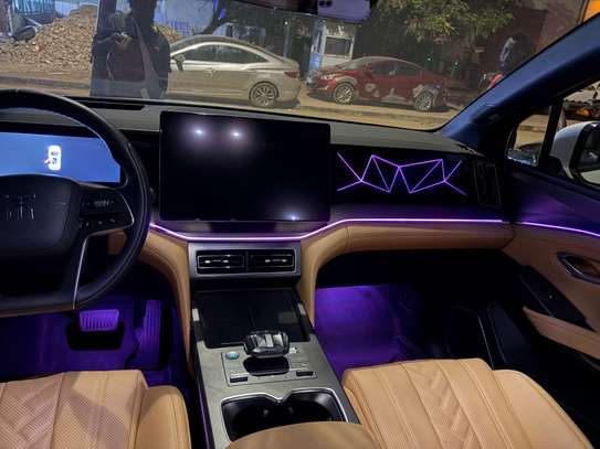2024 BYD SONG L image 2