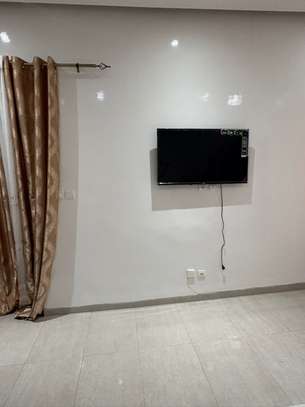 studio meublé neuf-Ouakam Mamelle cité Cheikh Amar 1er étage image 14