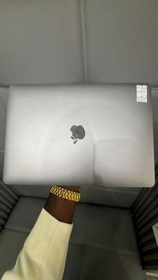 MacBook Pro 2020 image 4