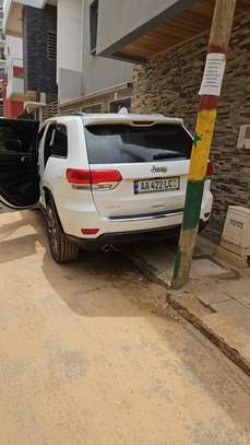 Jeep Grand Cherokee SUV blanc polyvalent image 3
