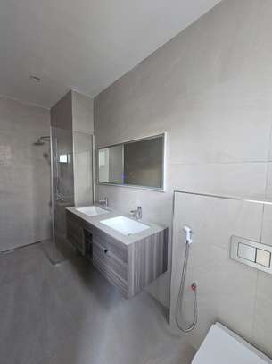 Appartement F3 à louer aux Almadies image 5
