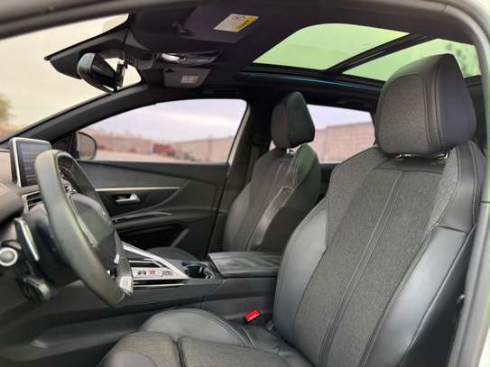 PEUGEOT 3008 GT Line 2018 image 8