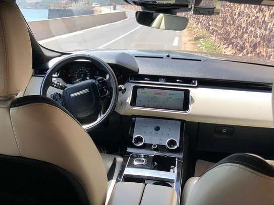 LOCATION RANGE ROVER VELAR image 2