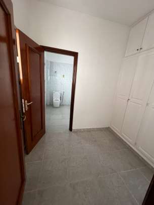 Jolie villa F6 avec jardin à Ngor Almadies image 8