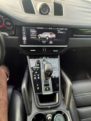 Porsche Cayenne coupé S 2021 image 8