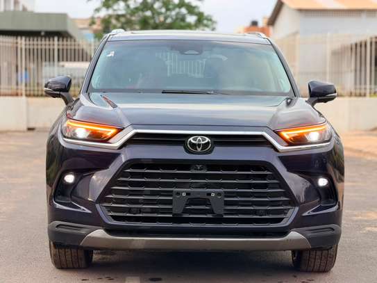 TOYOTA HIGHLANDRE PLATINUM 2024 image 11
