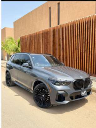BMW X5 M50i image 3