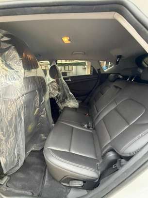 HYUNDAI TUCSON 2019 image 8