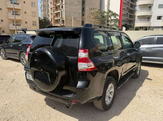 TOYOTA LAND CRUISER 2011 image 6