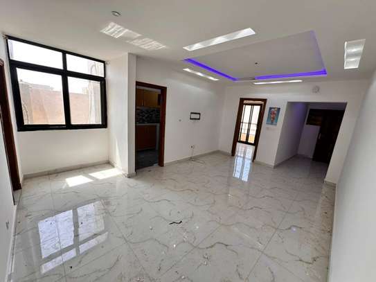 Appartement 2 chambres et sdb avec entrée Sallon image 6