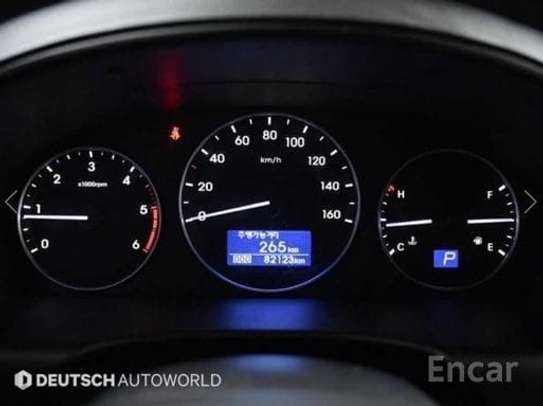 Hyundai Starex 2019, 82000 kms, 12 places diesel boîte auto image 10