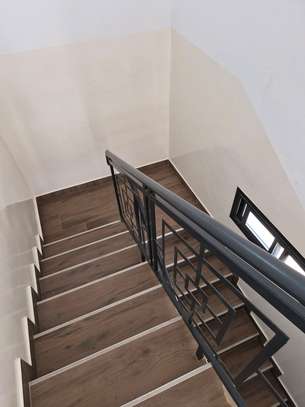 Appartement de 2 chambres et salon à sacré coeur image 11