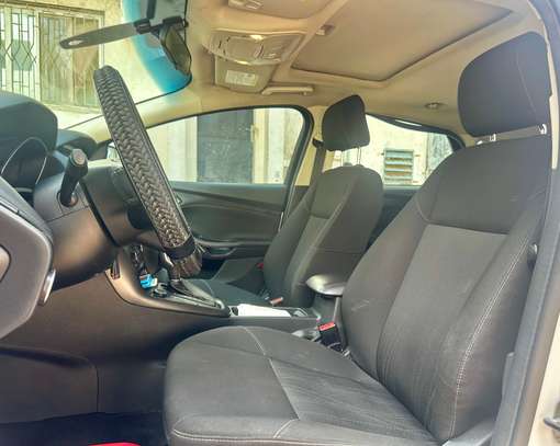 FORD FOCUS SE 2017 image 7