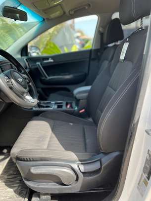Kia Sportage 2017 image 8
