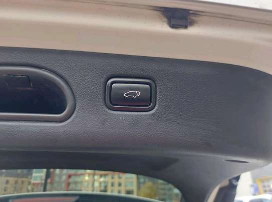 KIA SPORTAGE image 10