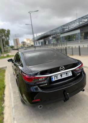 Mazda 6 berline noire confort fiable économique image 7