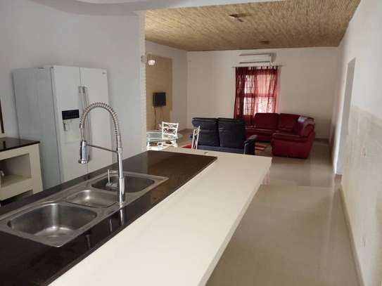 Superbe Villa à vendre à Ngaparou Saly image 11