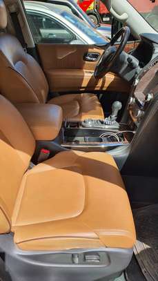 Nissan Patrol 7 places image 3