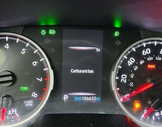 TOYOTA RAV 4 XLE 2020 image 7