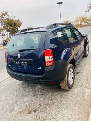 Renault Duster 2017 image 9