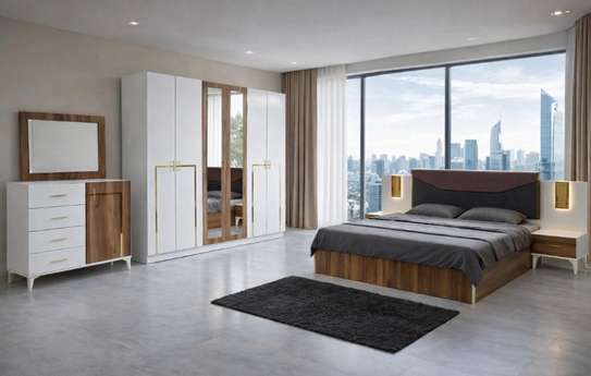 CHAMBRE A COUCHER ARMOIRE 6BATTANTS 5PIECES image 1