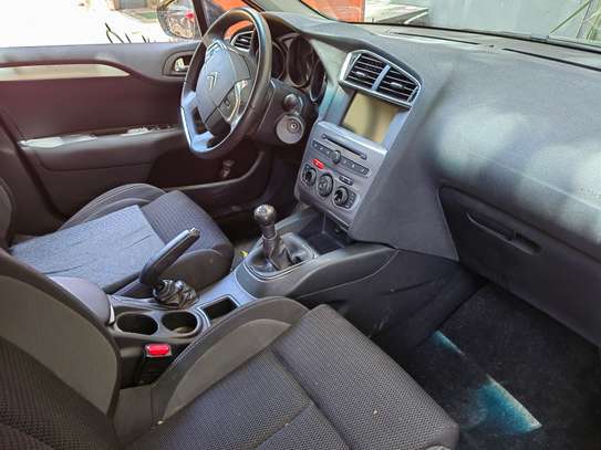 LOCATION  CITROEN C4 2018 DIESEL / MANUELLE image 2