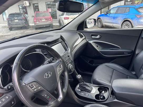 HYUNDAI SANTA FE 2017 image 9