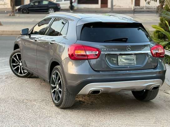 Mercedes GLA 250  2017 image 6