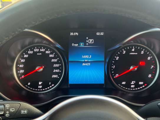 Mercedes GLC 300 image 7