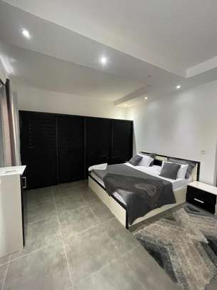 Duplex à louer avec piscine privée image 3