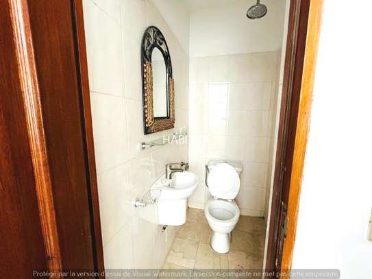 Appartement à Louer à Fann Résidence image 2