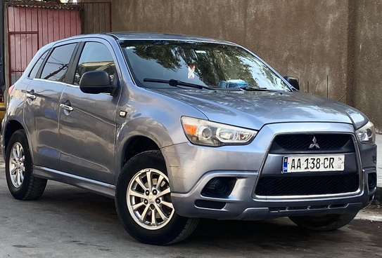 Mitsubishi Rvr image 6