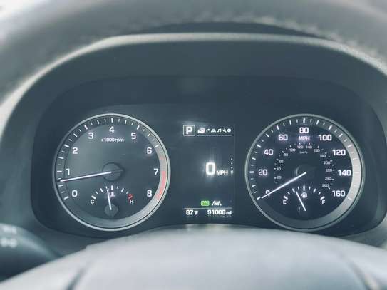Hyundai 4X4 image 11