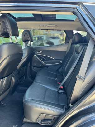 Hyundai SANTAFE image 8