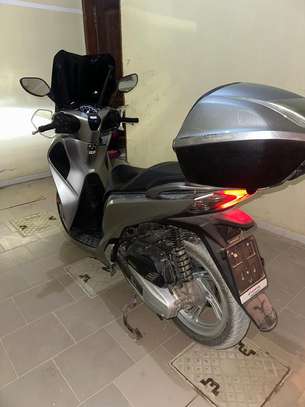 Vente Honda SH 125 venant avec ses papiers image 8