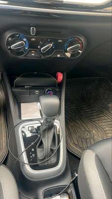 Kia stonic 2024 image 8