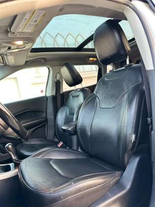 Jeep compass 2019 image 2