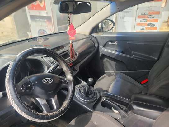 KIA SPORTAGE 2011 image 2
