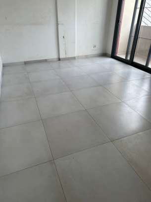 Appartement f5 à louer au point E image 13