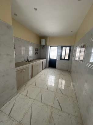 Apparts duplex Mermoz Sacré-Coeur image 2