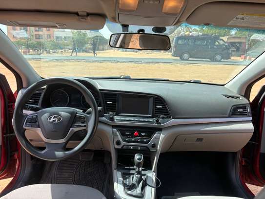 Hyundai Elantra 2017 image 5