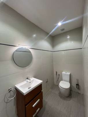 3 Chambres à louer au point E image 7