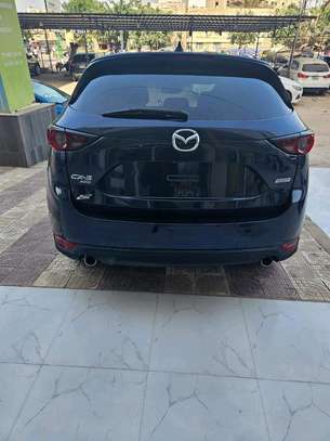 Mazda cx5 GS 2018 full options image 3