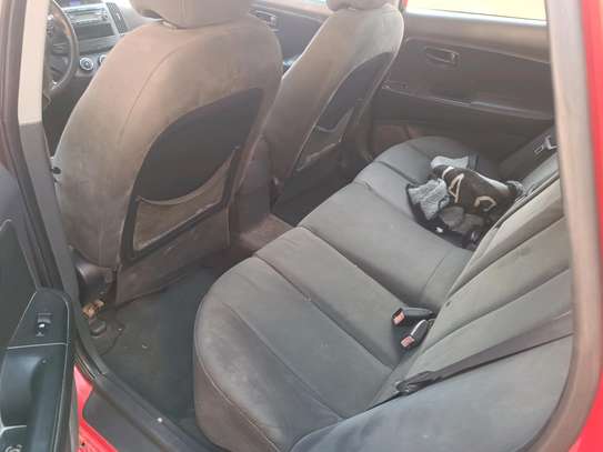 Hyundai Elantra image 10